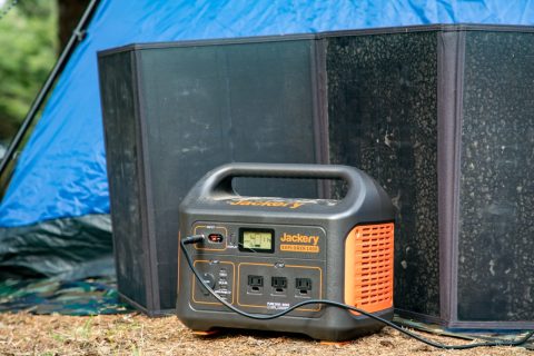 Portable power station